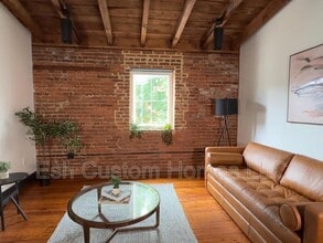 Building Photo - 437 W Grant St