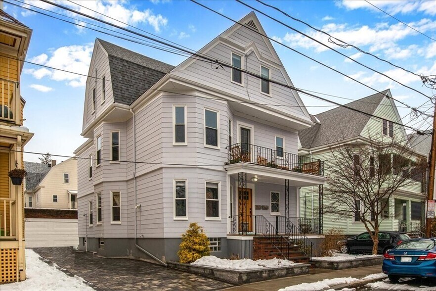 Building Photo - 61 Lowden Ave