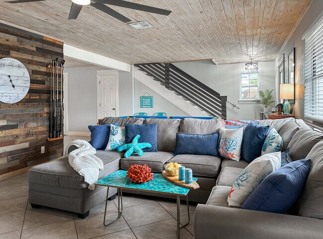 Building Photo - 94 Cobia St