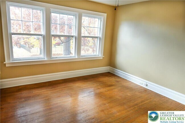 Building Photo - 5101 William Penn Hwy