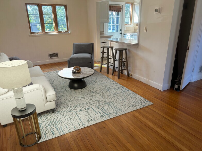 Building Photo - 36 Pierce Rd