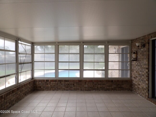 Building Photo - 1291 Ein Ct NW