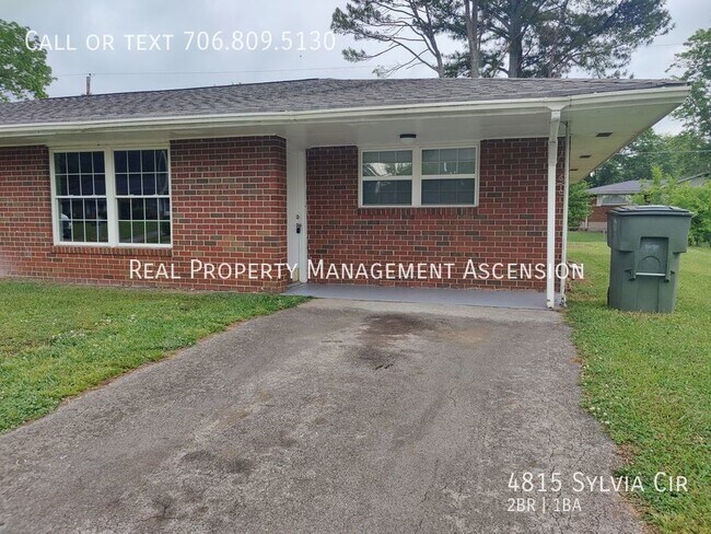 Primary Photo - Spacious 2 Bed 1 Bath just off Bonny Oaks ...