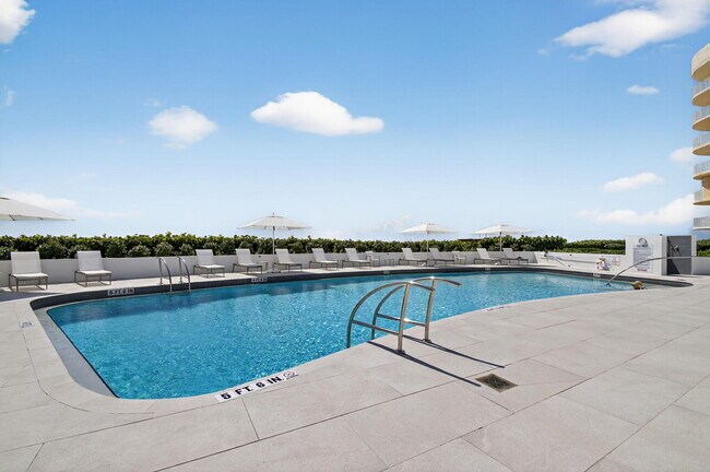 Building Photo - 3400 S Ocean Blvd