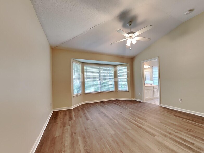 Building Photo - 1008 Beckingham Dr