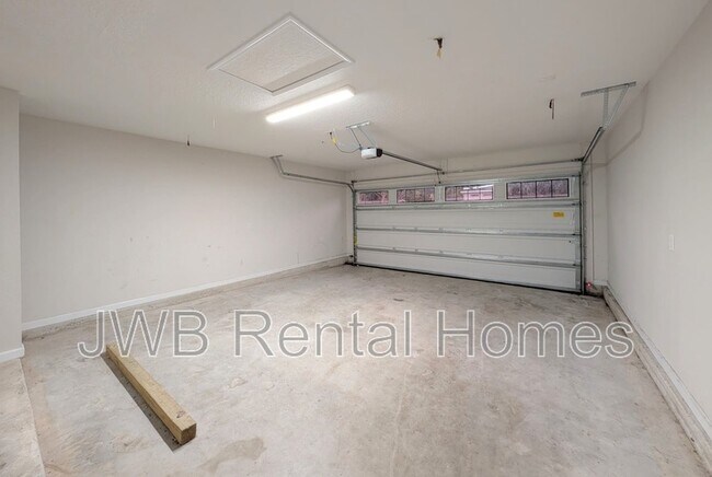 Building Photo - 5651 Norde Dr W