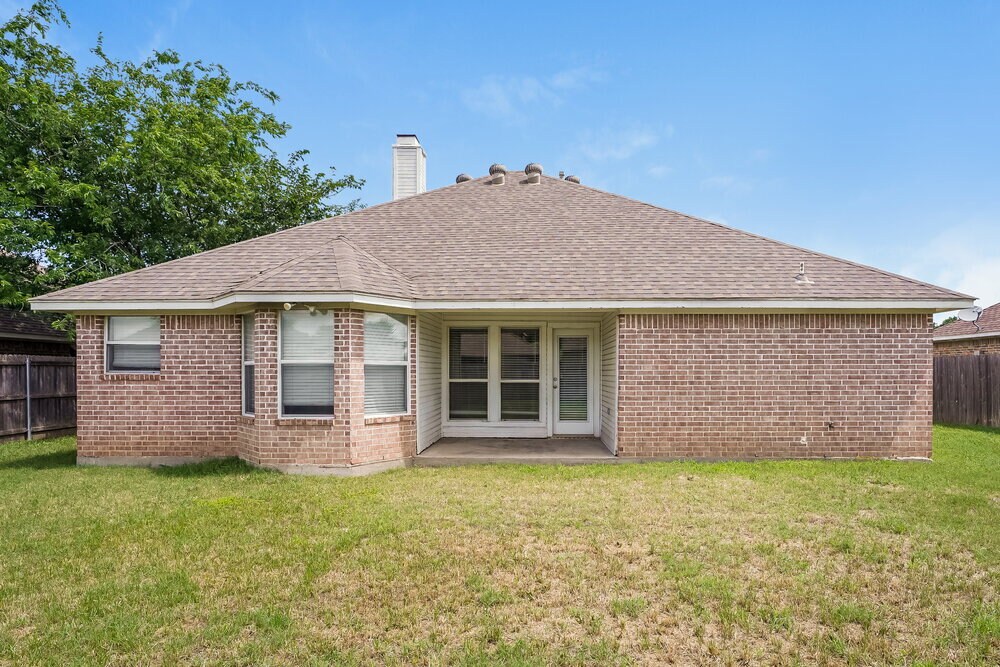 Building Photo - 211 Dove Meadows Ln