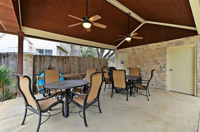 Building Photo - 8518 Cahill Dr