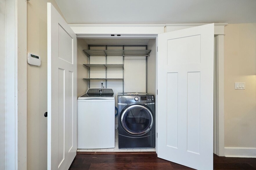 Building Photo - 6008 N Highland Ave