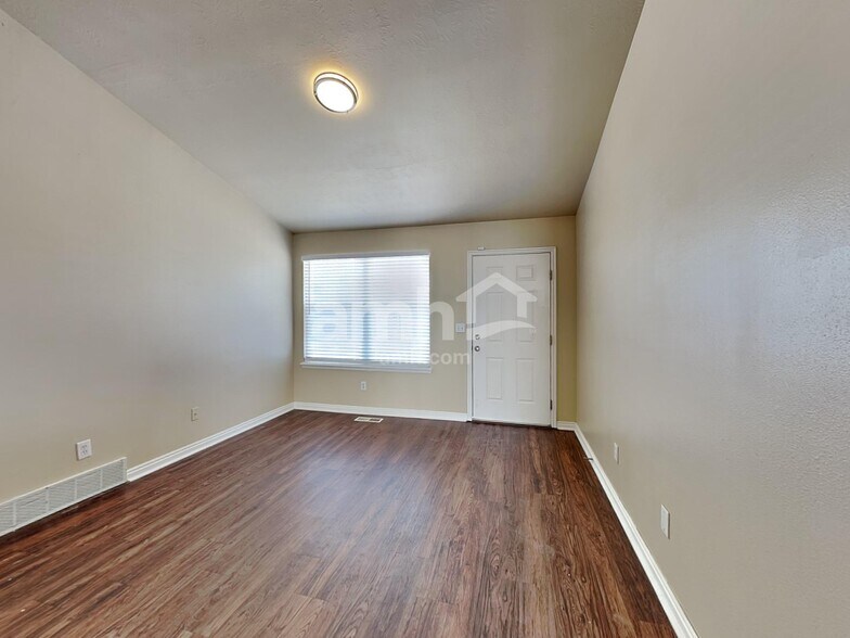 Building Photo - 4059 Lake Mountain Dr