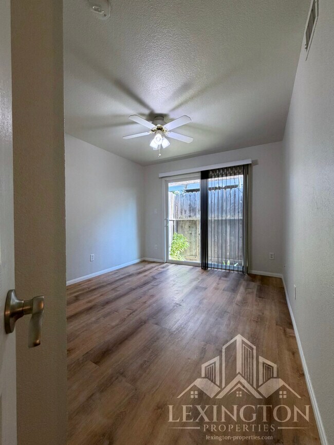 Building Photo - Stunning, 2BD/1BA, Condo home in The Villaggio Community, near Madison Ave. and American River Co...