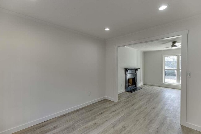 Building Photo - 1225 Shelton Way