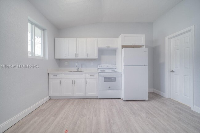 Building Photo - 10290 SW 177th St