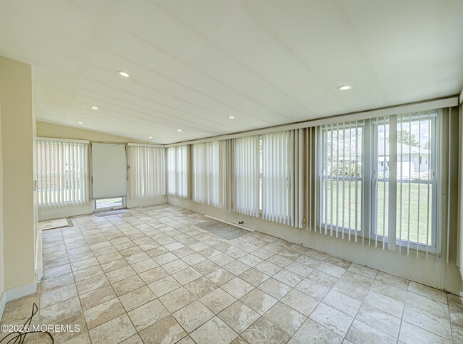 Building Photo - 59 Guadeloupe Dr