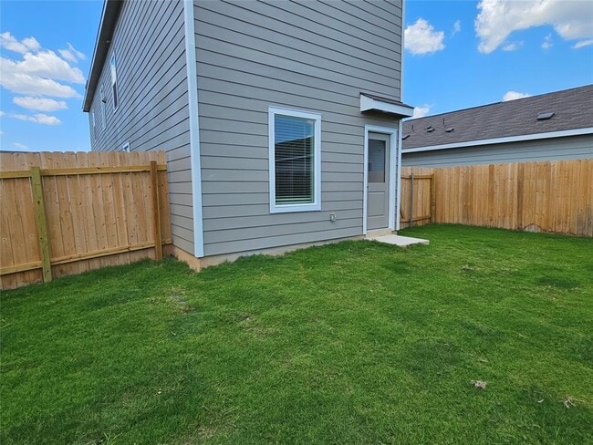 Building Photo - 704 Commander Abbott Dr