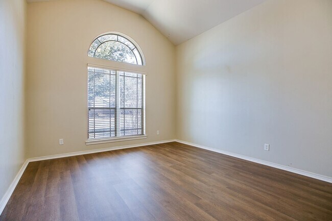 Building Photo - 6005 Brazos St