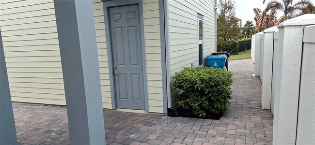 Building Photo - 13703 Lippman Alley