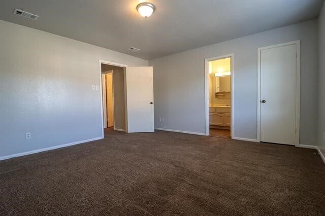 Building Photo - 5725 Townhouse Ln