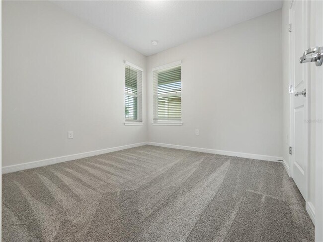 Building Photo - 2214 Lovely Ln