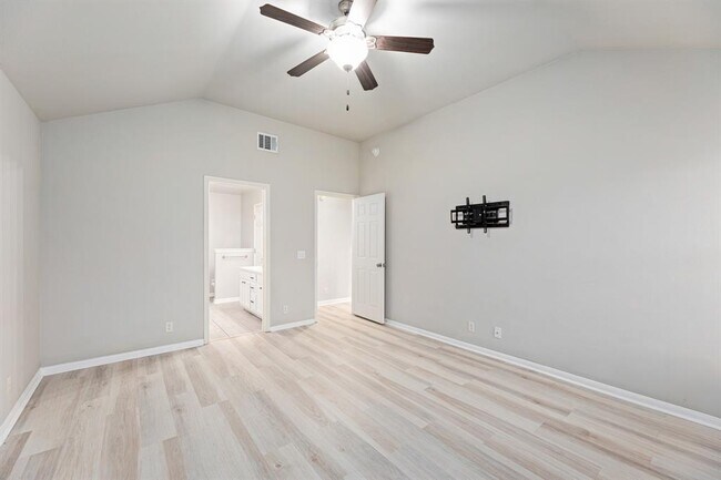 Building Photo - 21108 Derby Day Ave