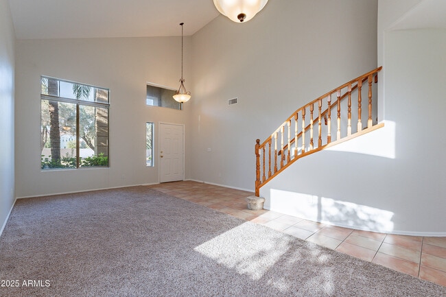 Building Photo - 2421 W Indigo Dr