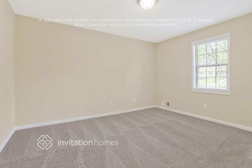 Building Photo - 350 Edna Dr