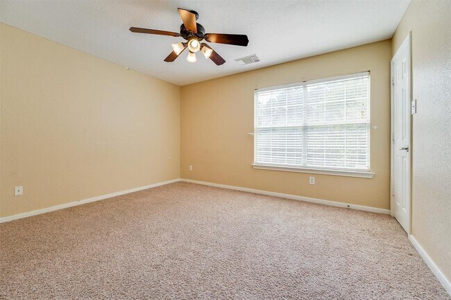 Building Photo - 62 N Planchard Cir