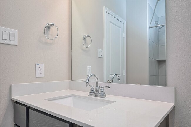 Building Photo - 31953 Retama Rnch Dr