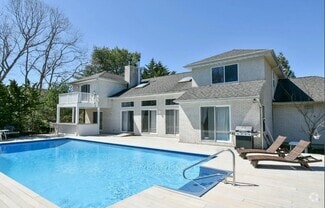 Building Photo - 24 Wisteria Dr