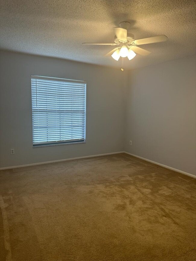 Building Photo - 1145 John Ridge Ct