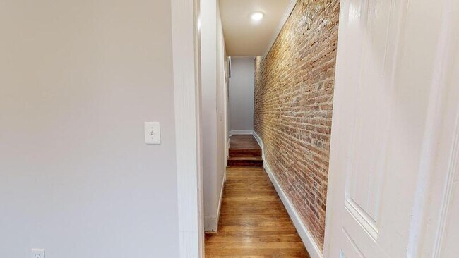 Building Photo - 1807 Madison Ave