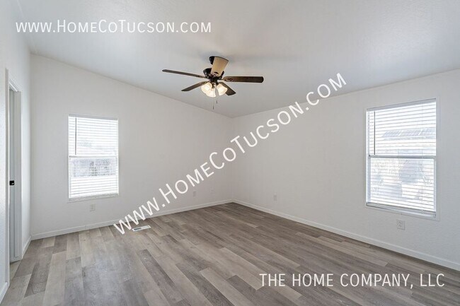 Building Photo - 2628 N Fontana Ave