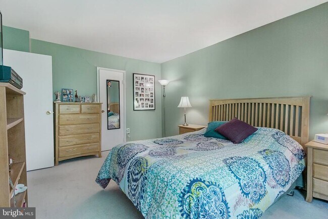 Building Photo - 3750 Bel Pre Rd