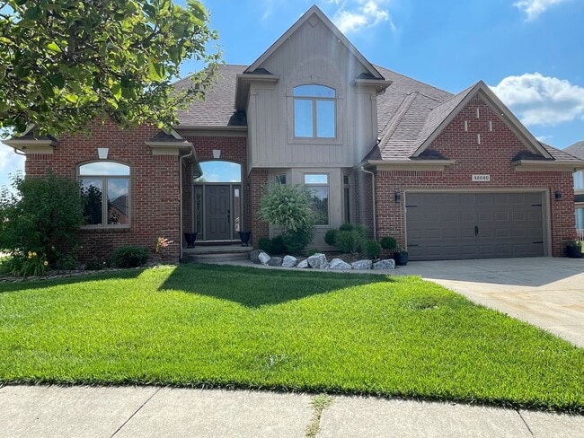 Primary Photo - Clinton Twp Home-4-Bedroom, 2.5 Baths, Lau...