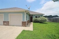Building Photo - 112 Bridle Ct
