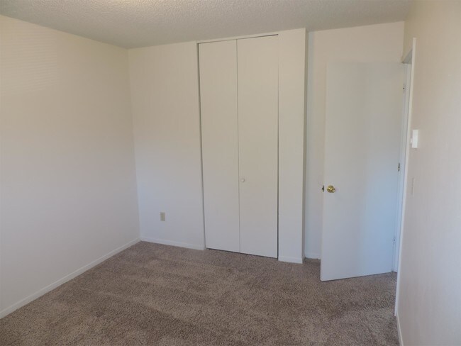 Building Photo - 5800 SW Erickson Ave