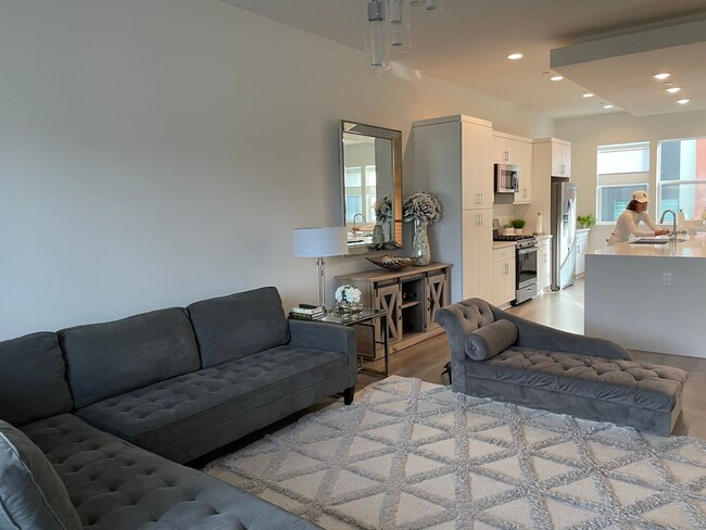 Building Photo - New Construction Town Home in Brea