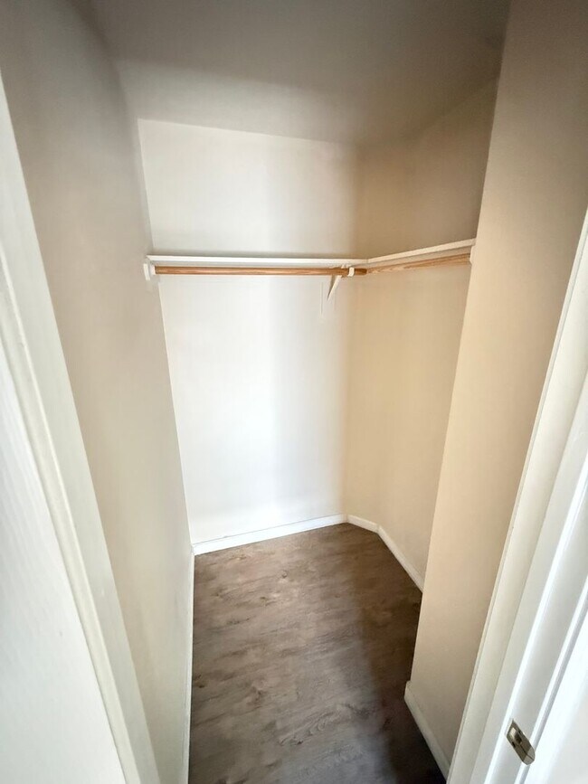 Building Photo - Charming 4-Bedroom, 3-Bathroom Home