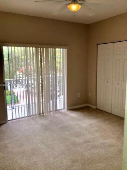 Building Photo - 2424 SE 19th Ct