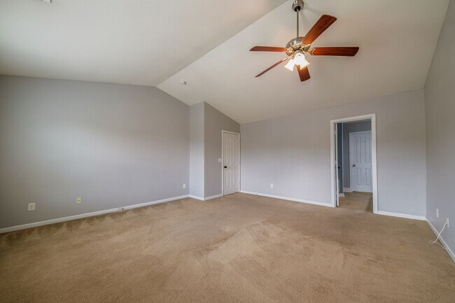 Building Photo - 1301 Waldridge Ct