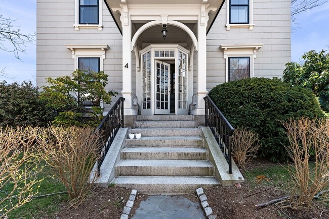 Building Photo - 4 Maple Ave