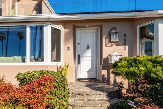 Building Photo - Stunning, Luxury La Jolla Shores Location with Panoramic Ocean Views!!