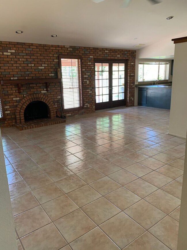 Building Photo - COMING SOON! Spacious 3 Bed 2 Bath Home w/ Private Pool!