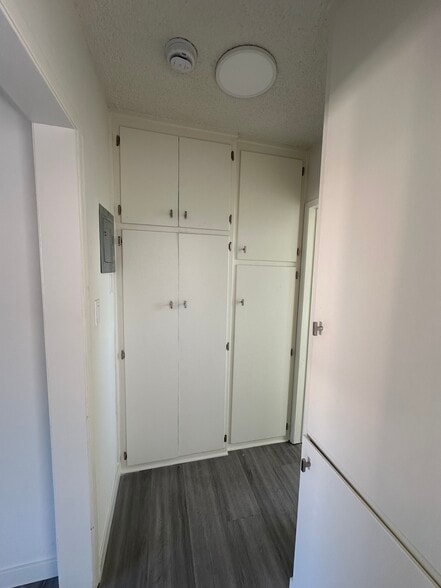 Apt 7 - 4785 Don Miguel Dr