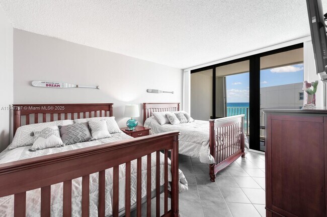Building Photo - 3590 S Ocean Blvd