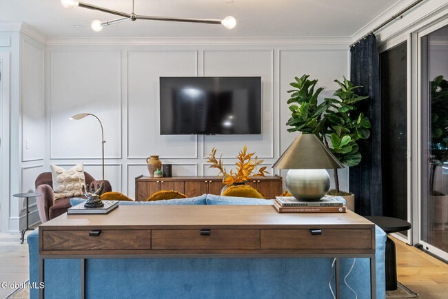 Building Photo - 19 Washington St