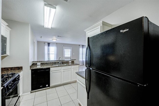 Building Photo - 9814 Garnet Springs Dr