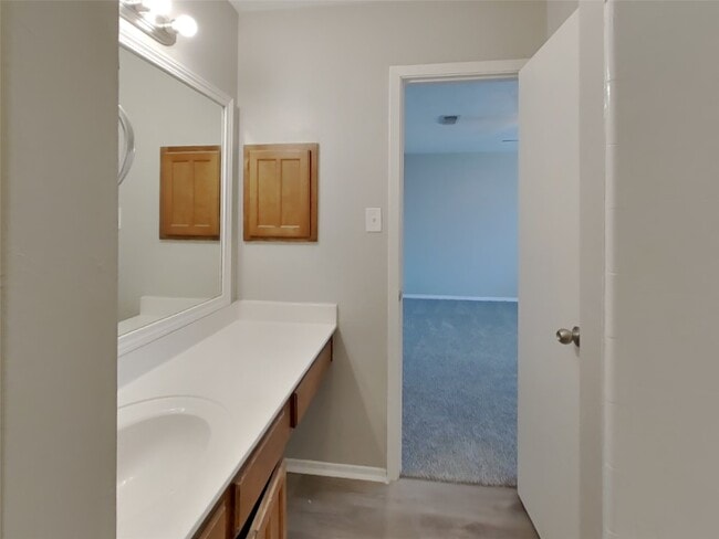 Building Photo - 7206 Sonnet Glen Ln