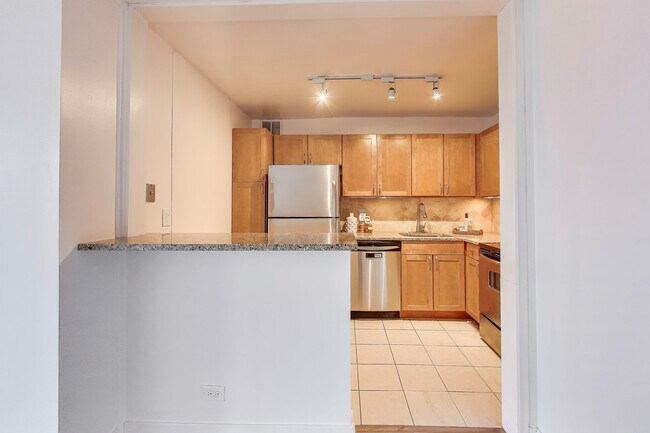 Building Photo - 655 W Irving Park Rd