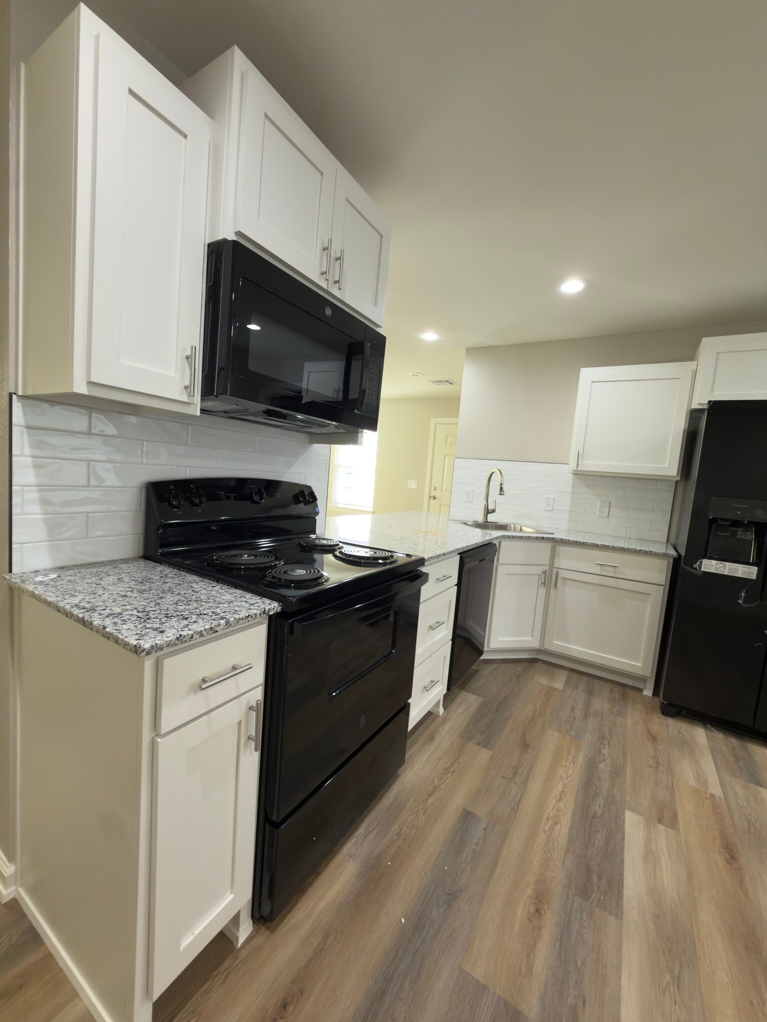 Building Photo - 409 Washington Ave